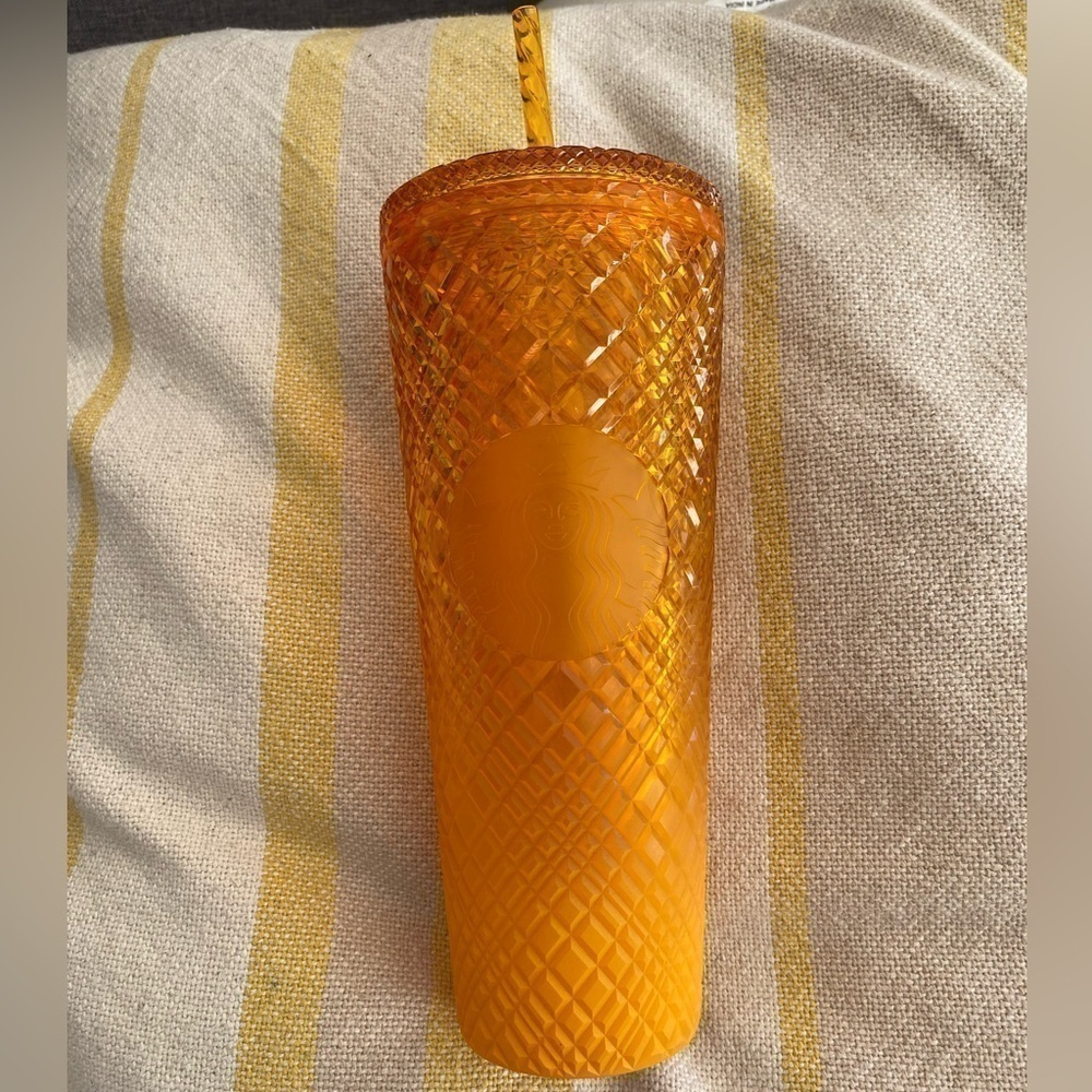 New Starbucks 2022 Summer Cold Cup Venti 24oz Yellow Mango Ombre Jeweled